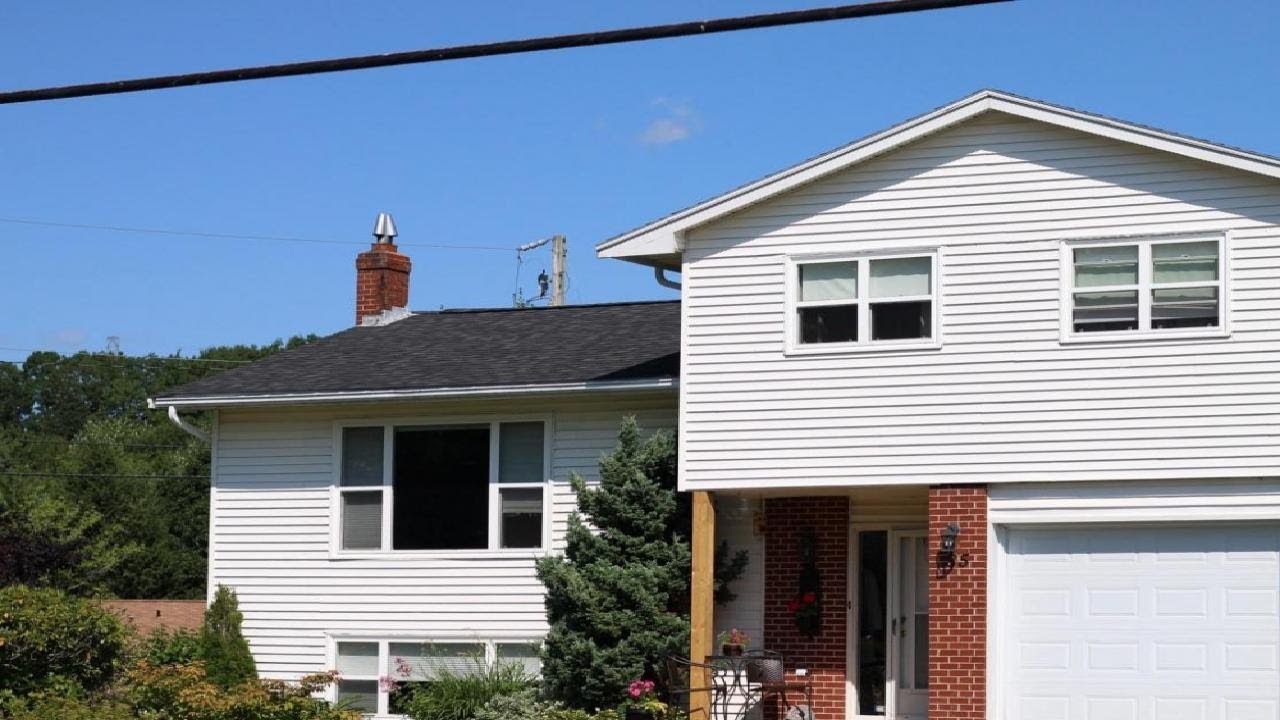 85 Oakmount Drive, Bedford, Nova Scotia Presented by Michael C. Doyle.