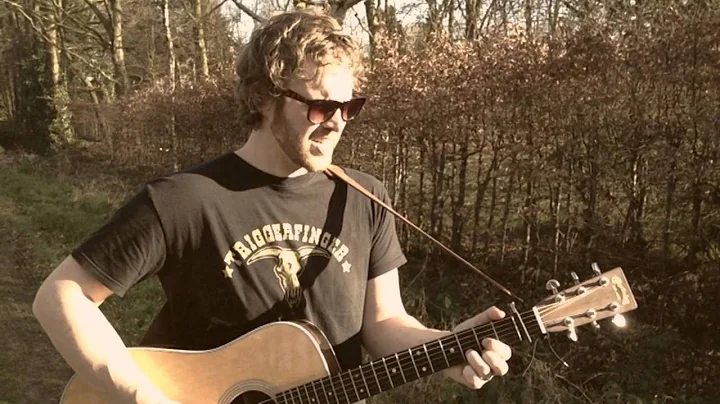 Tom Neven - Closer (live outside Studio 195)