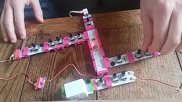 Techno on Little Bits synth