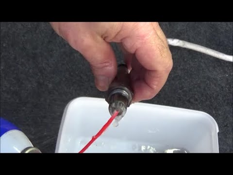 Βίντεο: Πώς καθαρίζετε τους αισθητήρες o2;