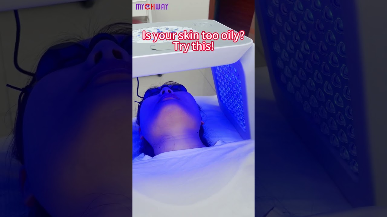 Blue light boosts collagen. Say hello to firm skin! 💡 