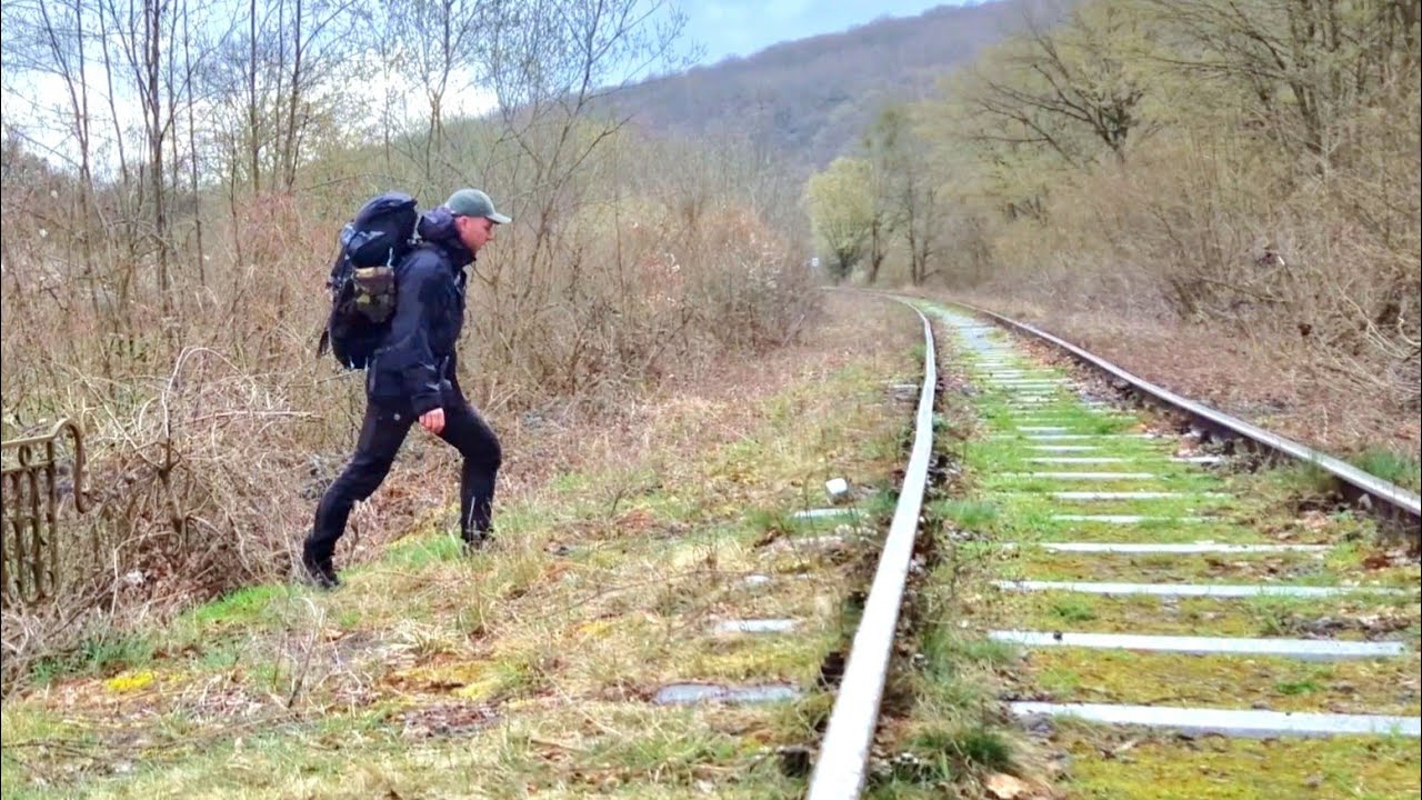 Outdoor | Tweedaagse hike langs een verlaten spoorlijn.