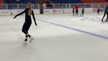 Learn to Skate USA: forward outside three turns