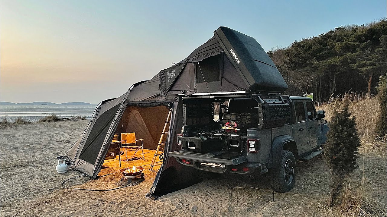 Relax camping on the beach with Jeep Gladiator 🏕️ [  Cozy, ikamper, Carcamping, Firepit ]