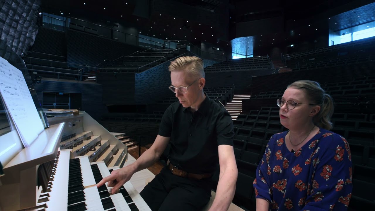 Urkurin valmistautuminen – Musiikkitalon urut