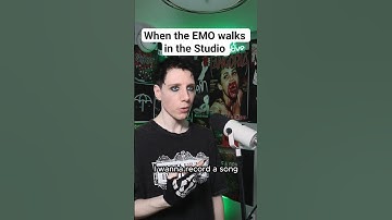 When the EMO walks in the Studio...👀 #punk #emo #poppunk #rockmusic #alternative #goth #timburton
