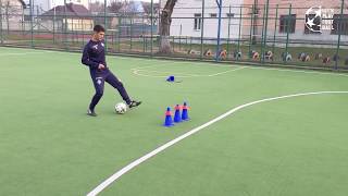 картинка: Як  обігрувати гравців в футболі? 1v1 duel. How to effective in 1v1 situation?