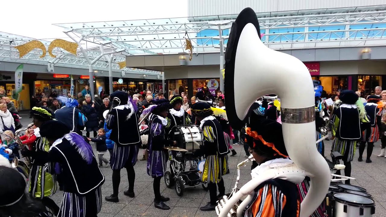 Pedroband El Jubal winkelcentrum boven 't Y