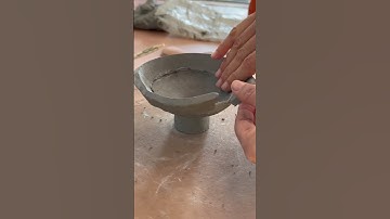 Coil building with flat coils#ceramic #clay #pottery #handmade