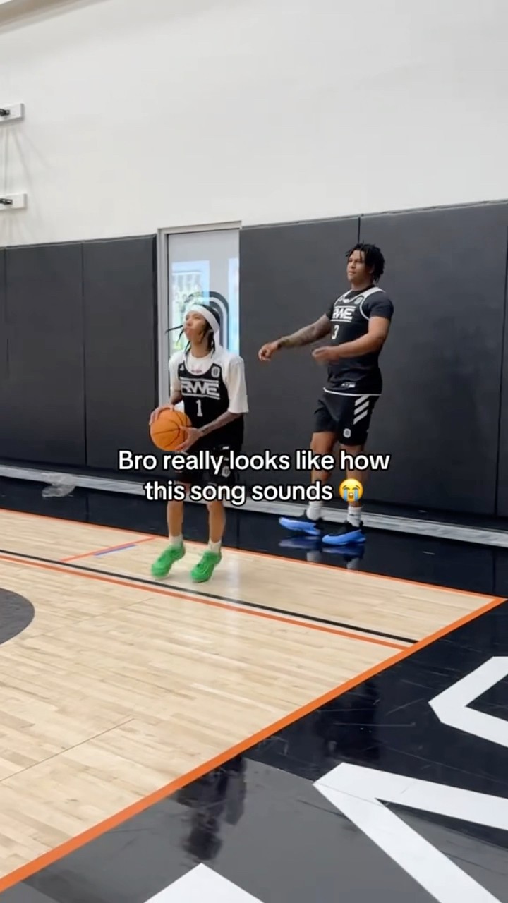 The baggy white tea, the headband, and the NEW TATTOO ? #shorts #basketball #overtime #ote