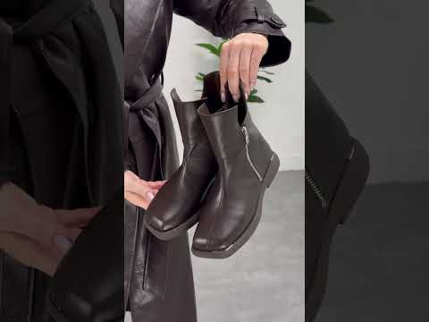 Дизайнерські асиметричні замшеві чорні черевики на блискавці низький хід, видео 2