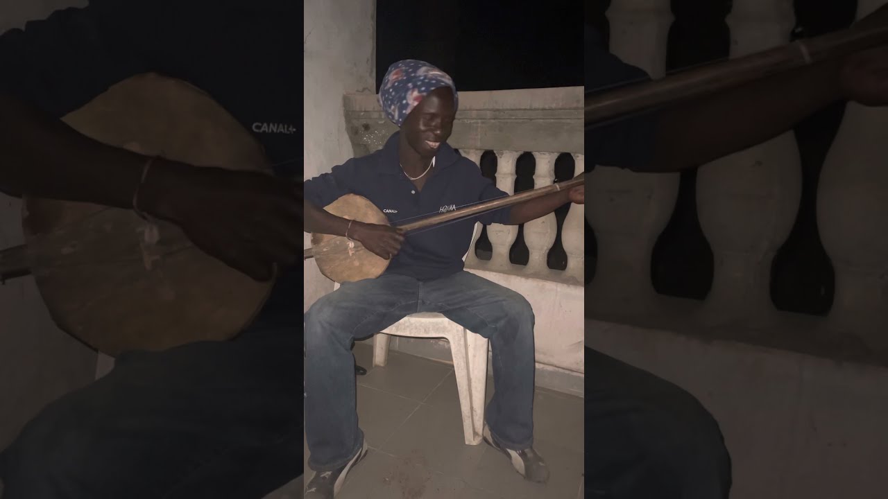 The most talented ekonting player (Léo Manga) Mlomp