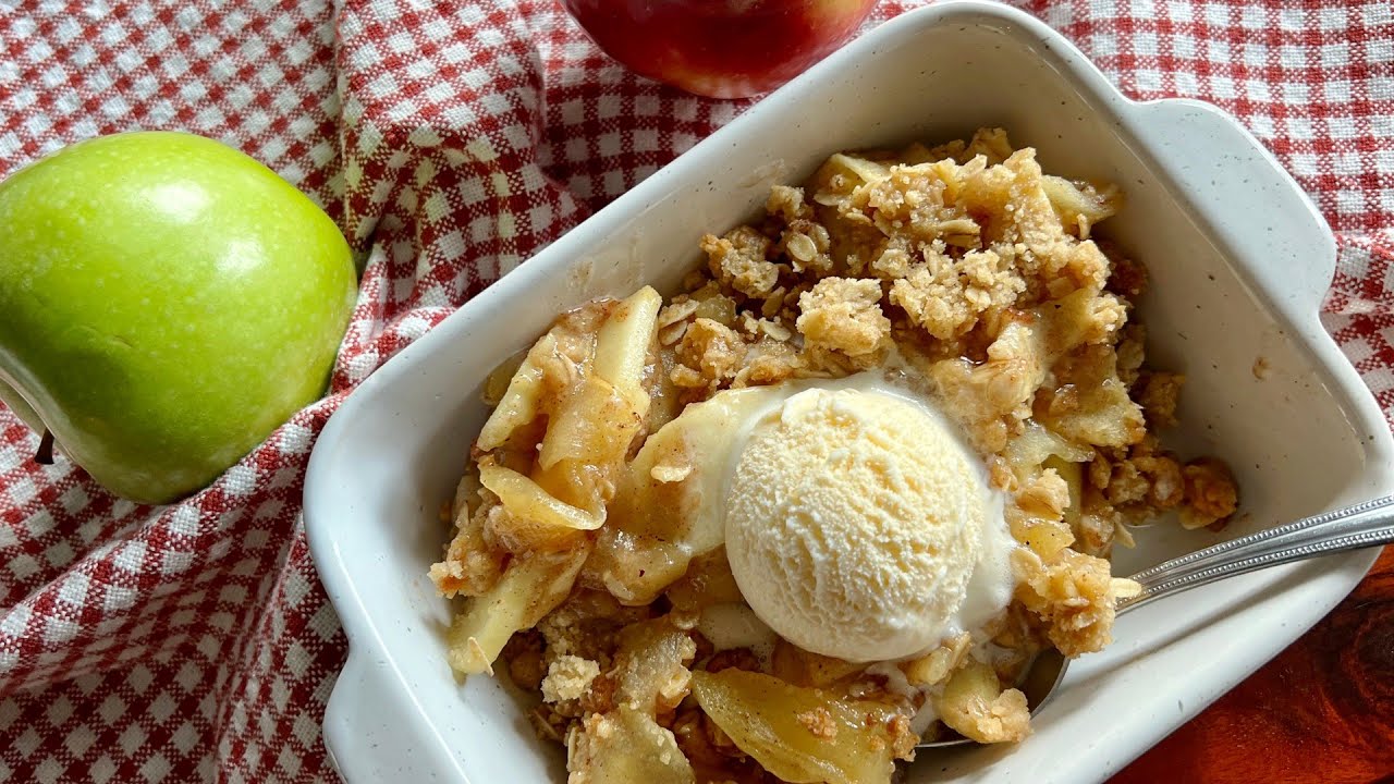 Classic Apple Crisp Recipe