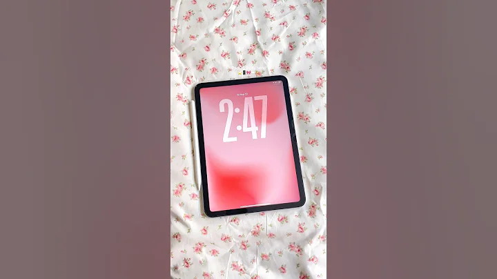 iPadOS 26 is finally here ✨ #WhatsOnMyiPad #LiquidGlass #Wallpapers #Apple #iPhone #Widgets #shorts