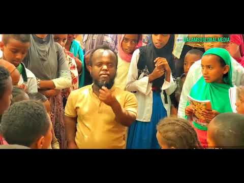 Dheeraa Magaalaa Galamsoo Fi Barattoota Bashannanaa 