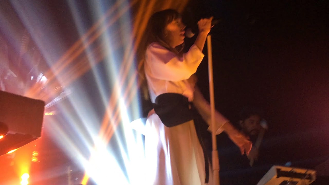 Ella Vos - Down In Flames (Live)