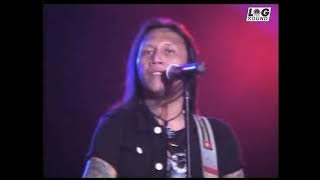 Roy Jeconiah feat Kobe - Penonton menyanyikan lagu  ' Kisah '