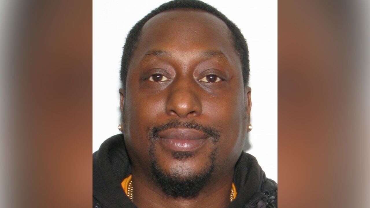 Man found shot to death in SUV identified - YouTube