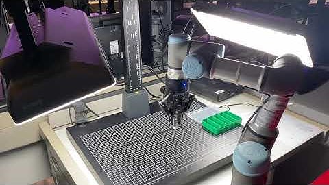 Universal Robots with Omron