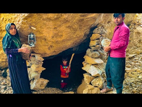 Videó: Oscar Mesa családi házának emelkedése a hatalmas kövek között