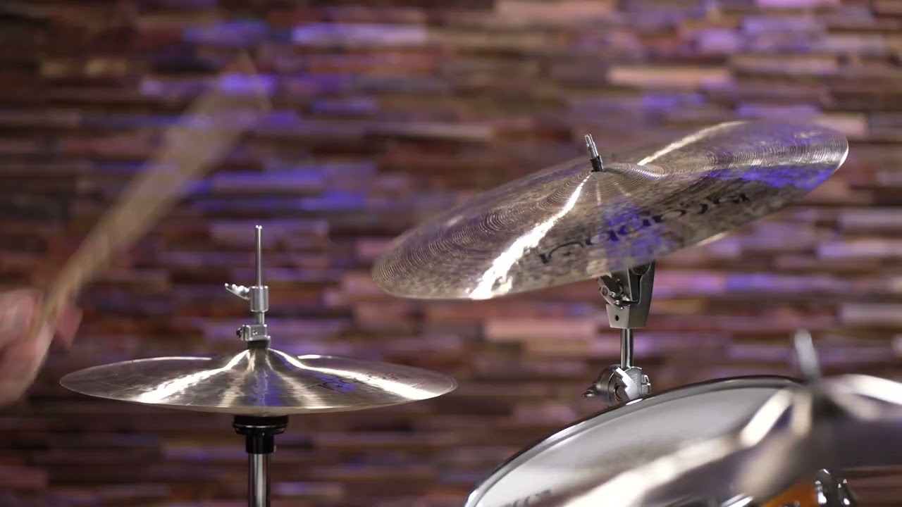 Istanbul Agop 18