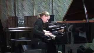 2014.10.18 Varvara Soyfer plays SCHOENBERG: Piano piece op. 11 nr. 2