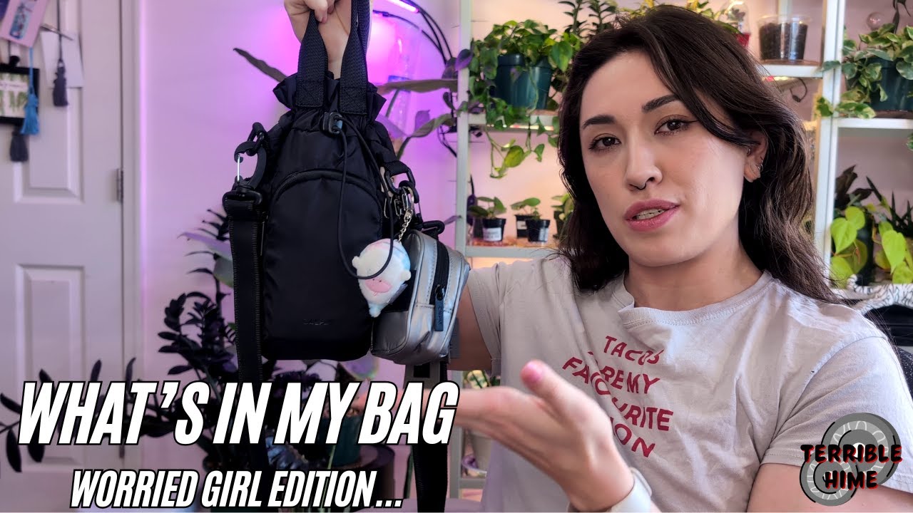 What's in my Bag | Calpak Water Bottle Holder | Everyday Essentials | Terrible Hime