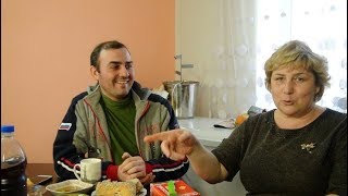 ПИВНЫЕ БЛИНЫ с АНАНАСАМИ для БЛОГГЕРА и опять СОСЕДИ с их МНЕНИЕМ ПИВНЫЕ БЛИНЫ с АНАНАСАМИ для БЛОГГЕРА и опять СОСЕДИ с их МНЕНИЕМ
