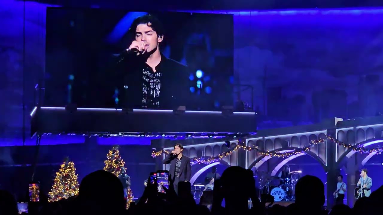 Jonas Brothers - NOLA Smoothie King Center - 12.6.2025 - Backwards