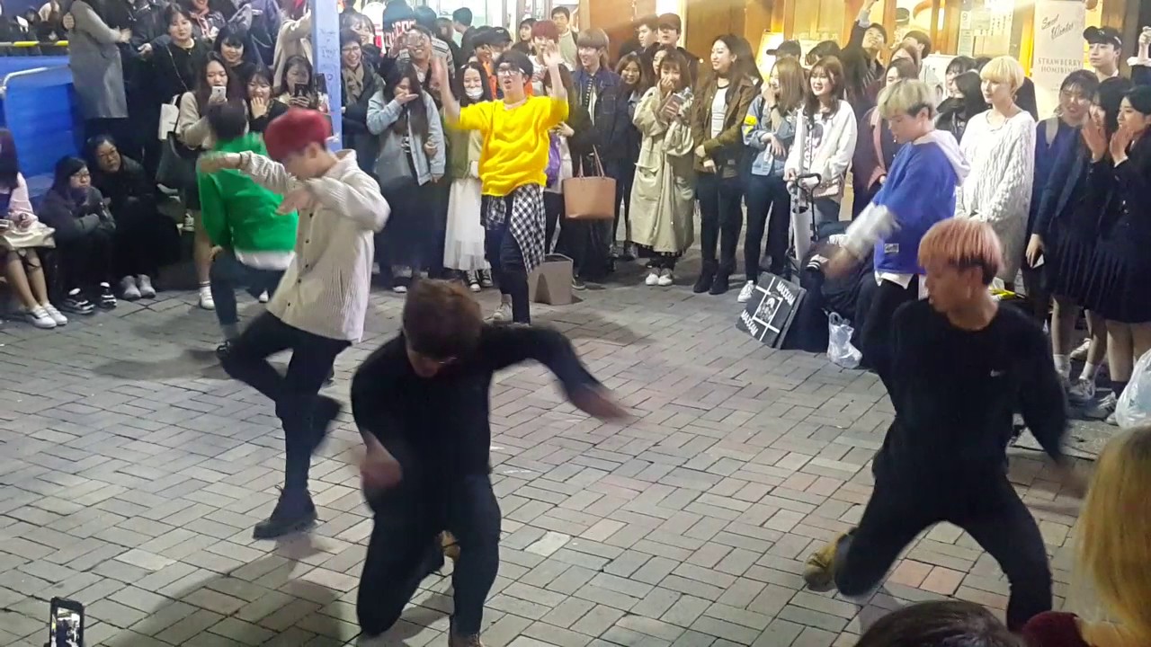 [댄스팀 맥스 Maxxam] ☆Abracadabra☆ 커버안무 홍대댄스버스킹 20170413목 [Korean Hongdae Street Dance Busking]
