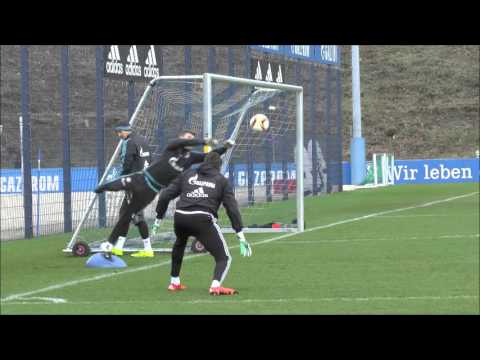 FC Schalke 04 Training 15.02.2016 - YouTube