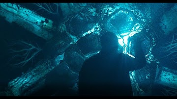 RetroSynth | Chris Keya - Sidestreets (feat. Gabe Reasoner) (Official Video)