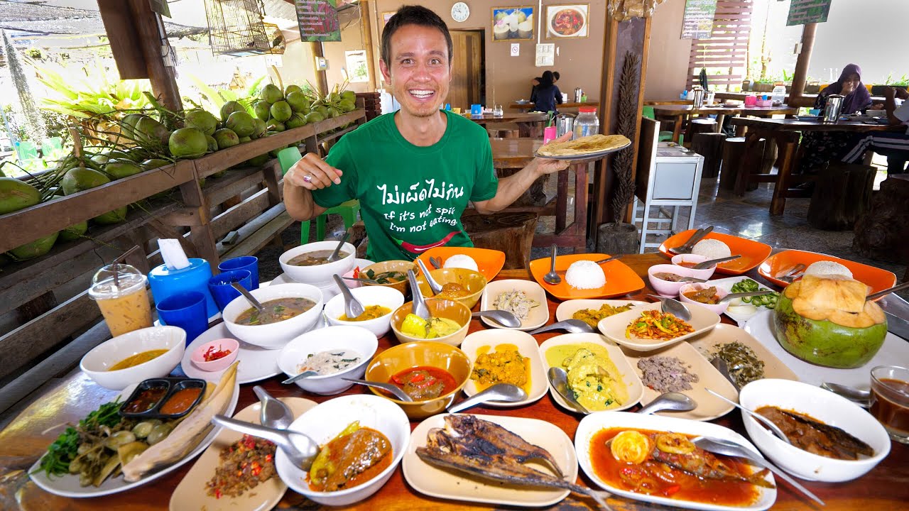 Street Food 21 CURRIES FOR LUNCH!! Unseen Food Tour in Southeast Asia!! ยะลา | Mark Wiens