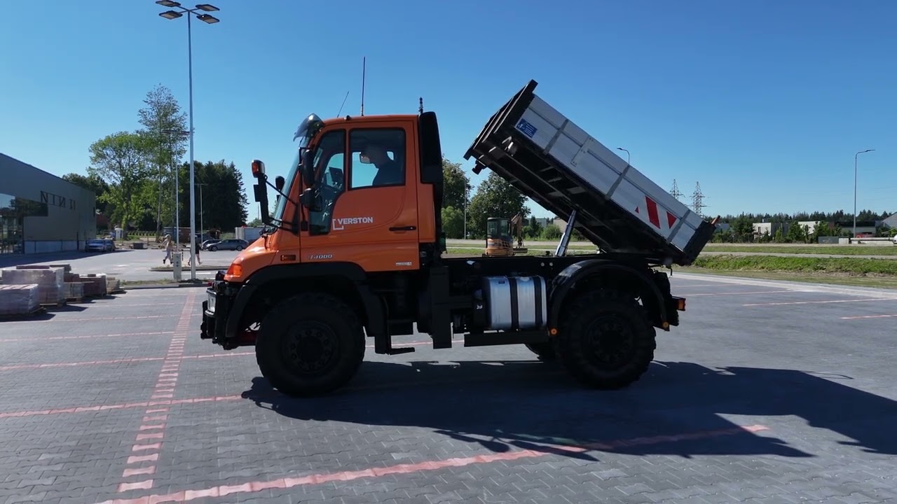 Mercedes Benz Unimog U400 Tipper