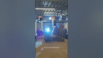 Our designed and produced side-mounted #linear rails and supporting welding robots.#robot #yaskawa