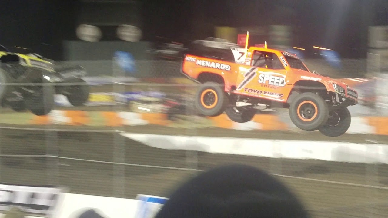Robby gordon stadium super truck race. Lake Elsinore SST 2017 final ...