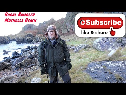A walk to Muchalls Beach for a spot of lunch (dehydrated meal from Expiration Food & Machair Water)