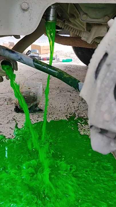 Coolant change in Alto l #viral #diy #ytshorts #alto #coolant #carservice #alto800  l