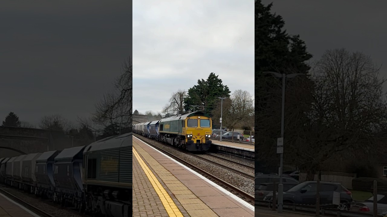 66554 seen passing Bedwyn on Friday 31st January 2025