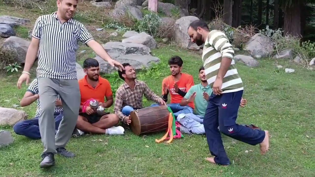 Singer kuldeep kumar ll Anchal pahadi ll And party dogri song please like share comment subscribe