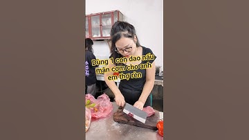 1 con dao em Linh nấu xong một mâm cơm cho thợ rèn #daophucsen #daonhip #htxdaophucsen #dao #food