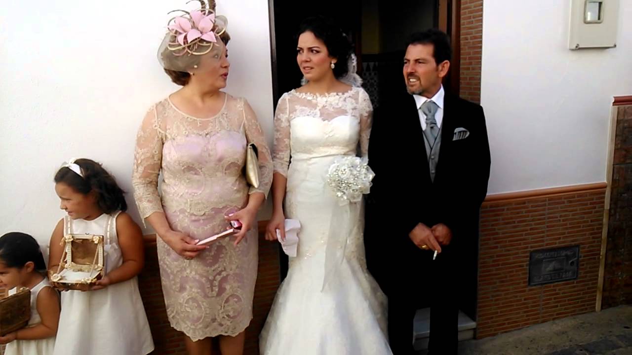 Salida de la novia de su casa