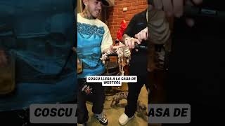 Coscu llega a la casa de westcol 
