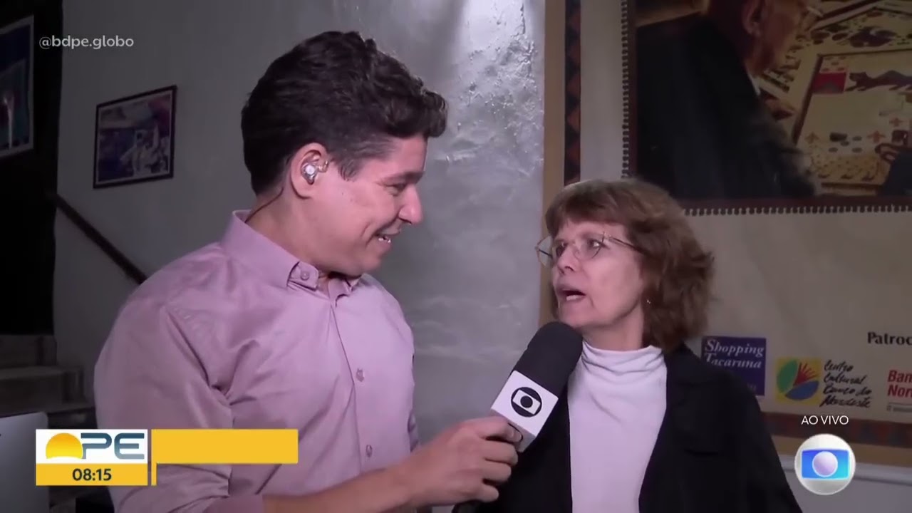 Jornalista da TV Glogo Entrevistando Sandra Ribeiro Presidente e Professora da Aurora Filmes