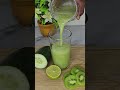 Quien exprime limón al kiwi
