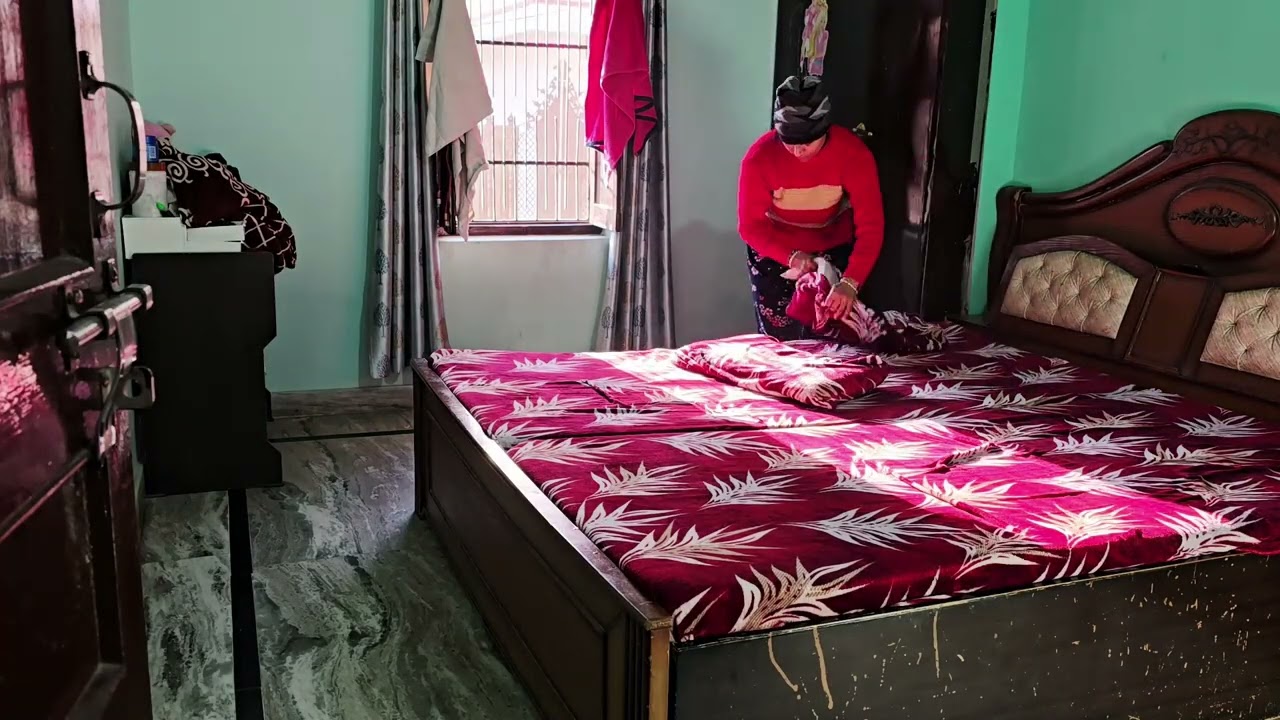 जितना मुझसे हो सके उतनी हेल्प करती हूँ || Ashu and Arvind Vlogs