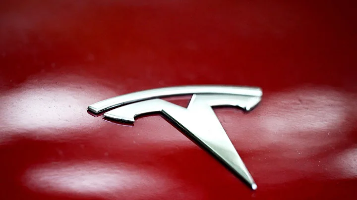Tesla Shareholders Close to Deciding on Musk's $1 Trillion Pay Package