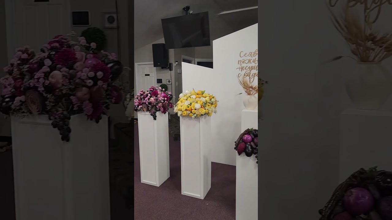 Church harvest decor. Ideas for decorating.