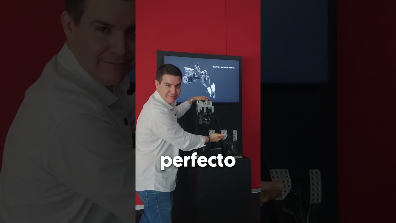 El cambio manual regresa a Ferrari 💞