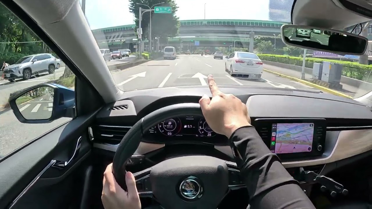 （安駕小技巧）圓環不再是圓環－第二章：有號誌圓環